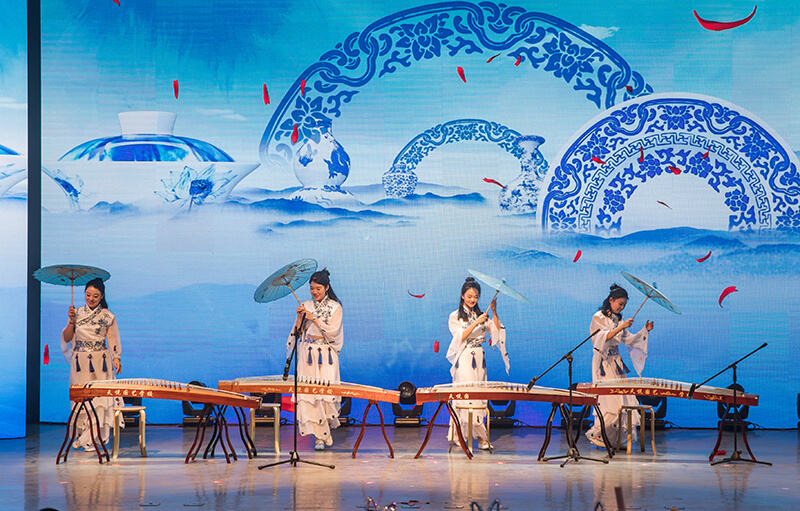 欢欣鼓舞迎新春,满怀豪情攀高峰 | 联桥集团2020迎新春联欢晚会激情开演(图17)